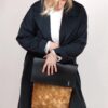Bolso para mujer con guarda en cuero y manija