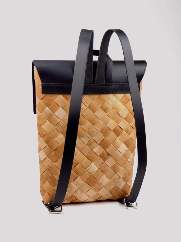 Bolso para mujer con guarda en cuero y manija