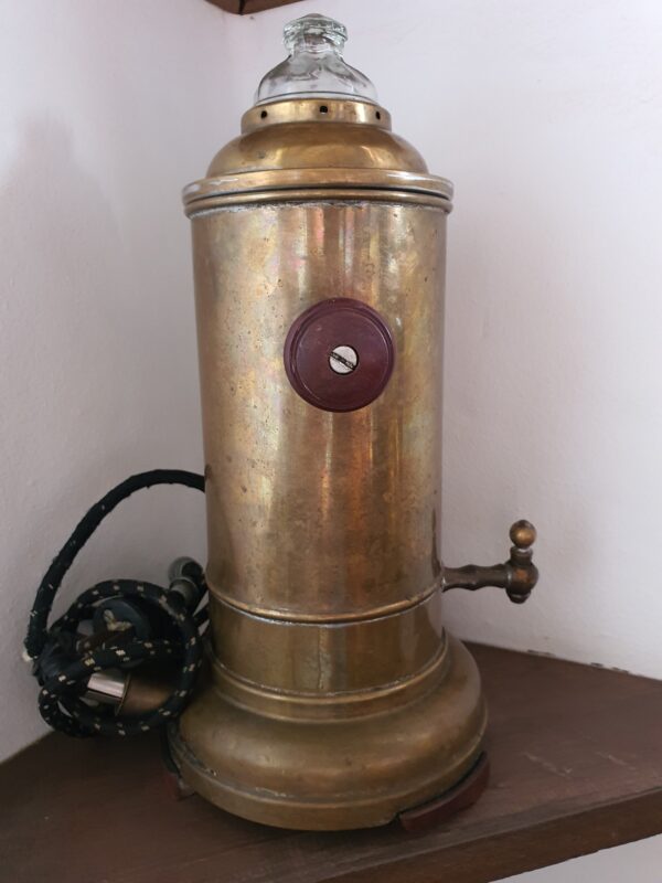 20200605_114137 Cafetera eléctrica antigua, cobre