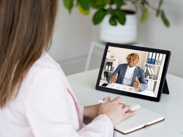 Coaching online en manejo de impuestos para emprendedores. hora